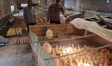 Polsek-Tarik-Gencarkan-Sambang-Desa-untuk-Dukung-Program-Ketahanan-Pangan-Polresta-Sidoarjo